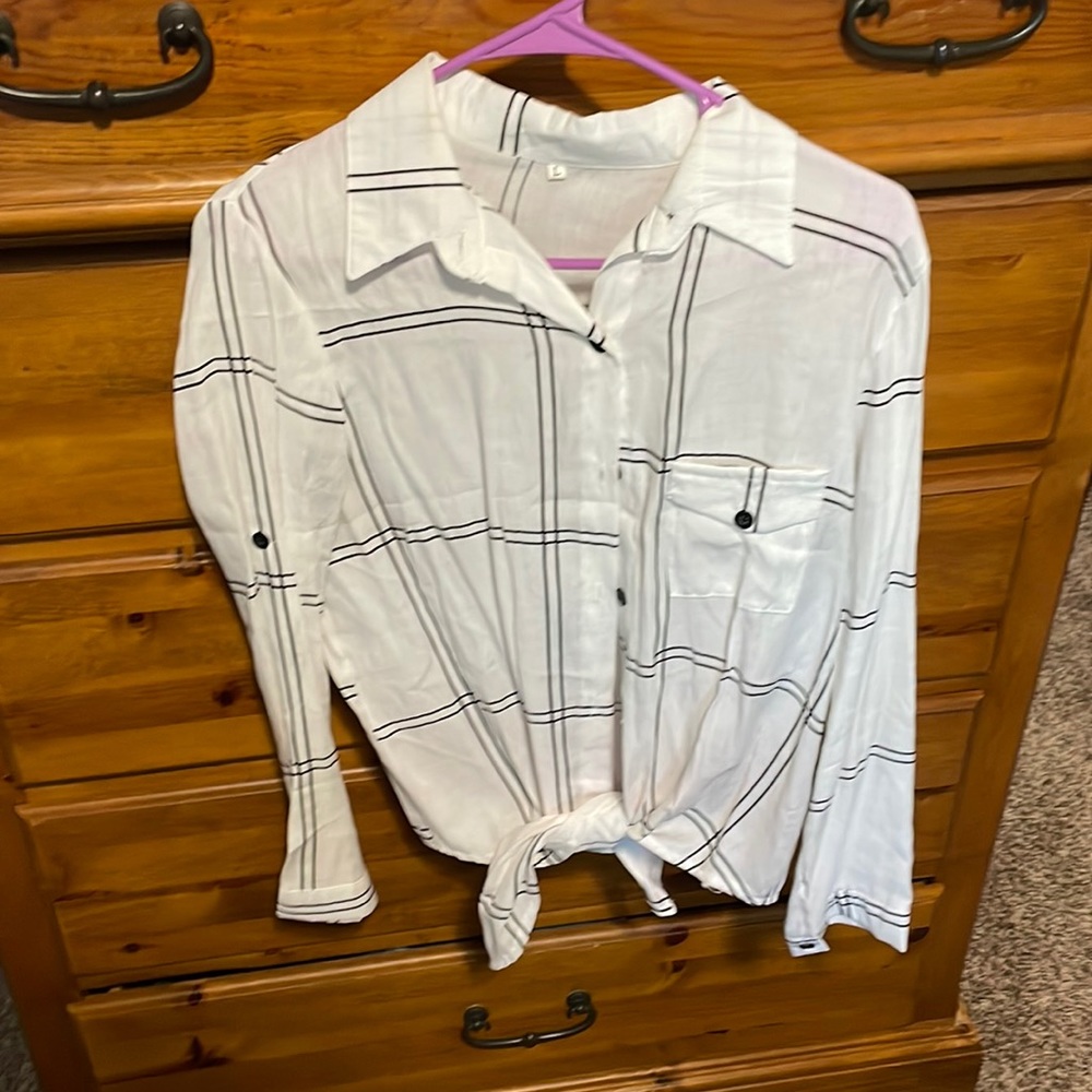 Button down plus tie bottom long sleeve